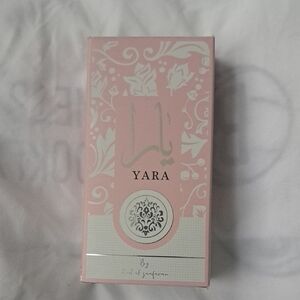 YARA Women's Pink Fragrance Gift Box